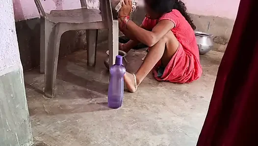 Hintli ateşli seksi desi kız sikiliyor