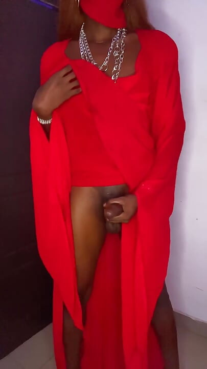 Grande pau preto da cruz da cômoda
