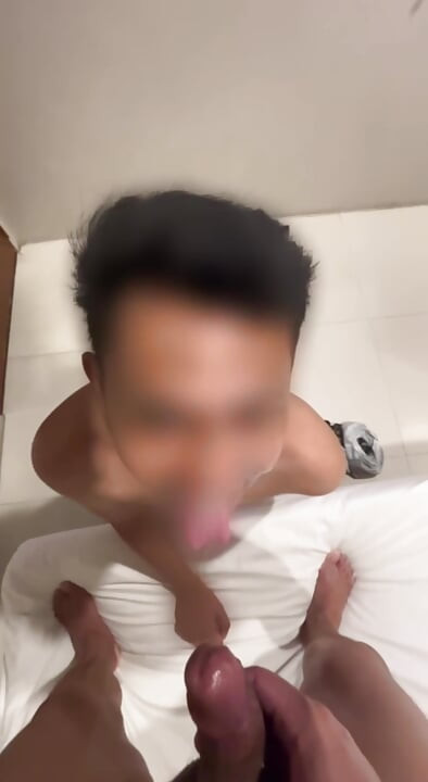Nervous 18yo Pinoy Twink Sucks Cock for Second Time Ever