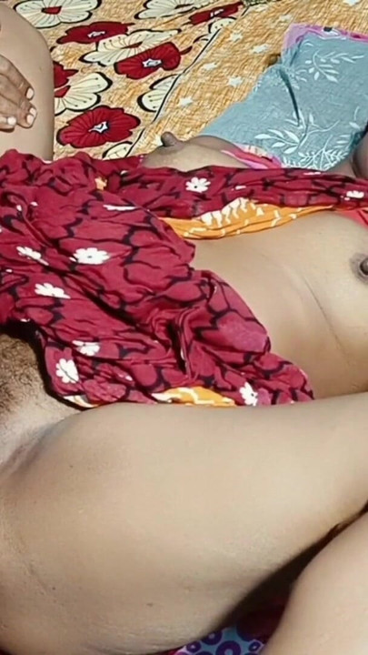 Powerful moment from "Sali jamaibabu chudachudi bangla Desi house wife tight fucking"