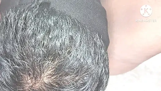 Boyfriend removed his girlfriend hairy pussy to a clean pussy
