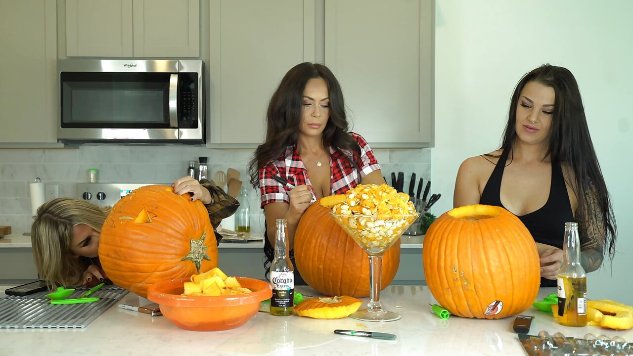 Kiki Mariah_970 Evelin Carve calabaza sesión de fotos desnuda después