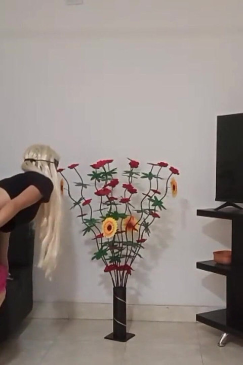 Lisa a Shy Indian Cleaning Girl Gets a Spectacular Fuck While Working