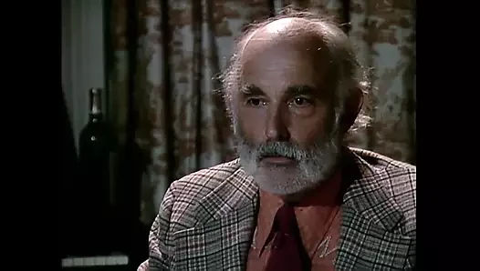 Gelangweilte hausfrau hat doppelpenetrations-fantasien! Retro