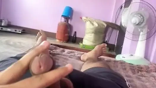 Siyah yarak boşalma videosu