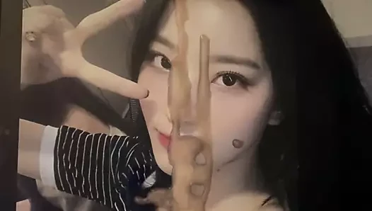 Fromis9 saerom boşalma anısına 2