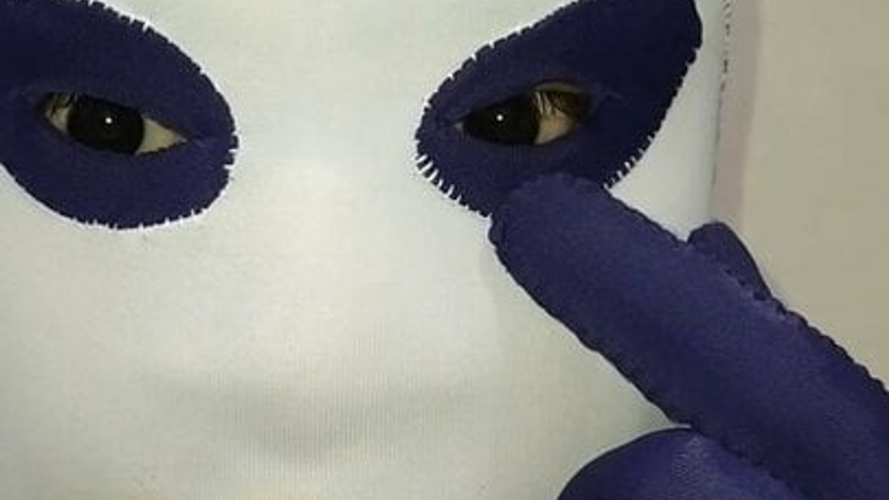 Zentai blackout contact lens – blind eye