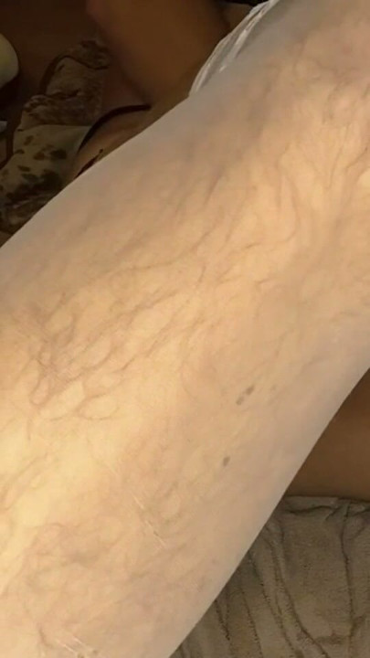 Sexy futută cu mașina până la orgasm | Clip 3