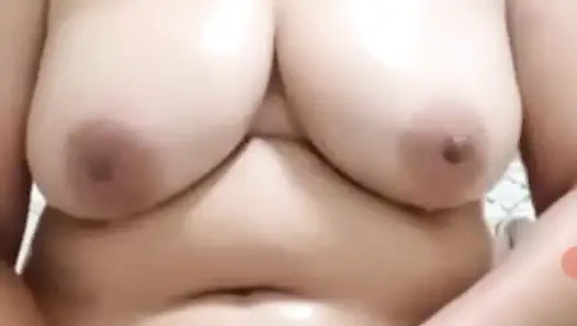 take a bath first but all of the sudden her mind play .u know what's that she play her pussy again ang her big tits wow
