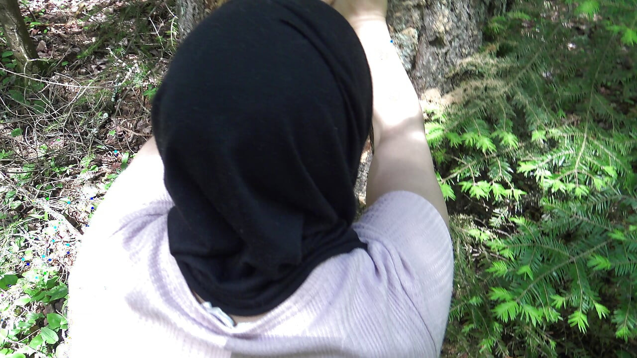Big Tits Turkish Girl Has Risky Sex In Public German Forest