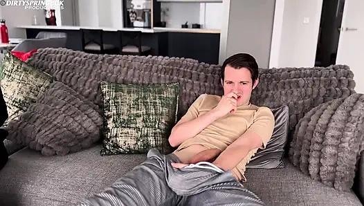 Мусульманская горничная застукала своего босса за дрочкой