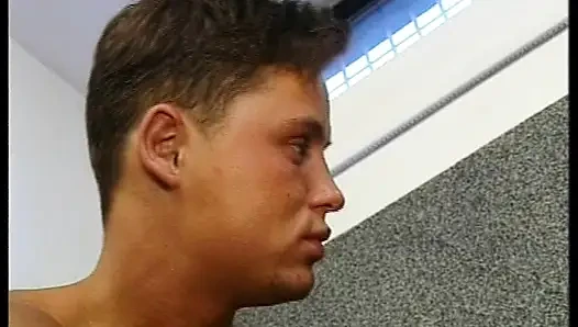 За Немецкими Дверями Усердно Трахают