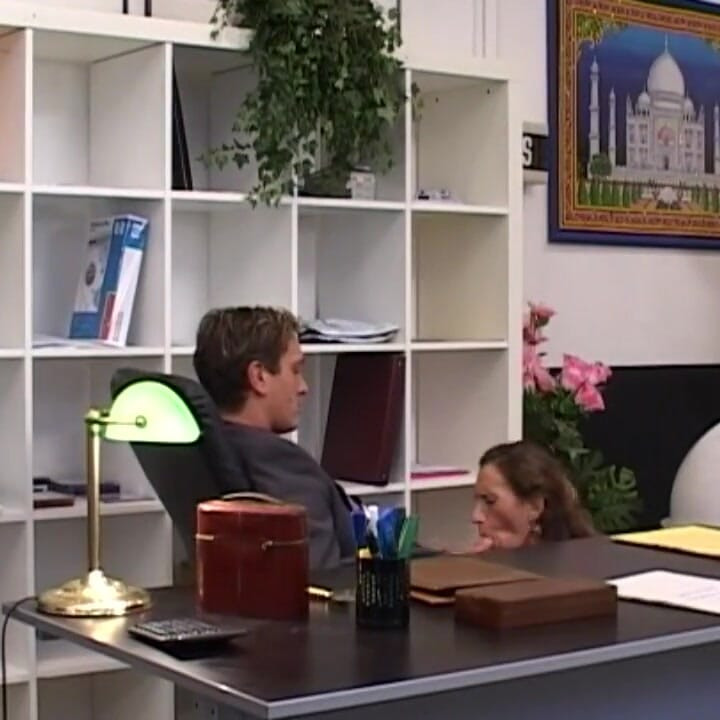 Powerful anal impact for a good slut