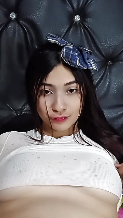 YULIETHGOMEZ NE KADAR LEZZETLI OYNUYOR