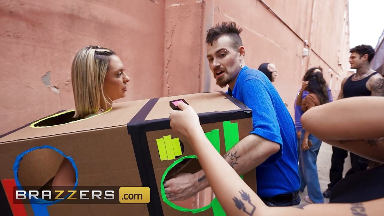 Troia di strada in una scatola gypsy rose, Sav Shawz brazzers