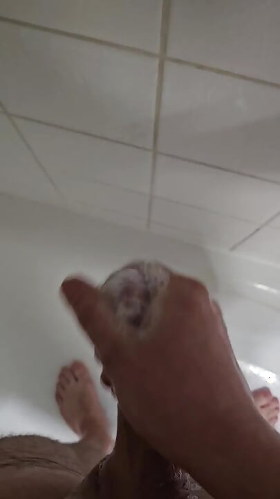Afternoon Jerking off in the Shower