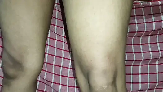 Bhabhi ji ke chut me pani nikala desi wife