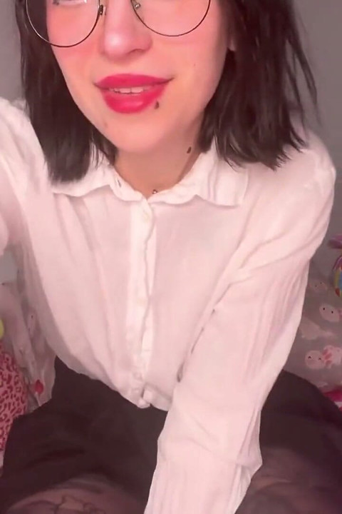 College Girl Spreading Her Ass and Giving JOI