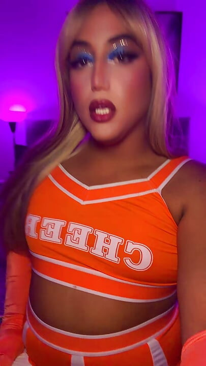 I'm a sexy cheerleader