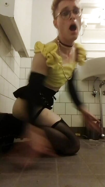 Hot Sissy Fag Whiteboi Jes public BBC Dildo