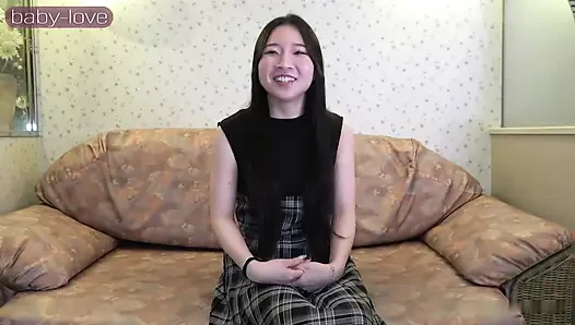 Shy Slender Beauty: Beautiful Legs and Hips Enjoy Cum-swallowing and Creampie