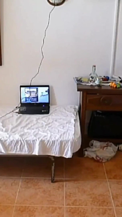 Selena's naked dance posing on cam