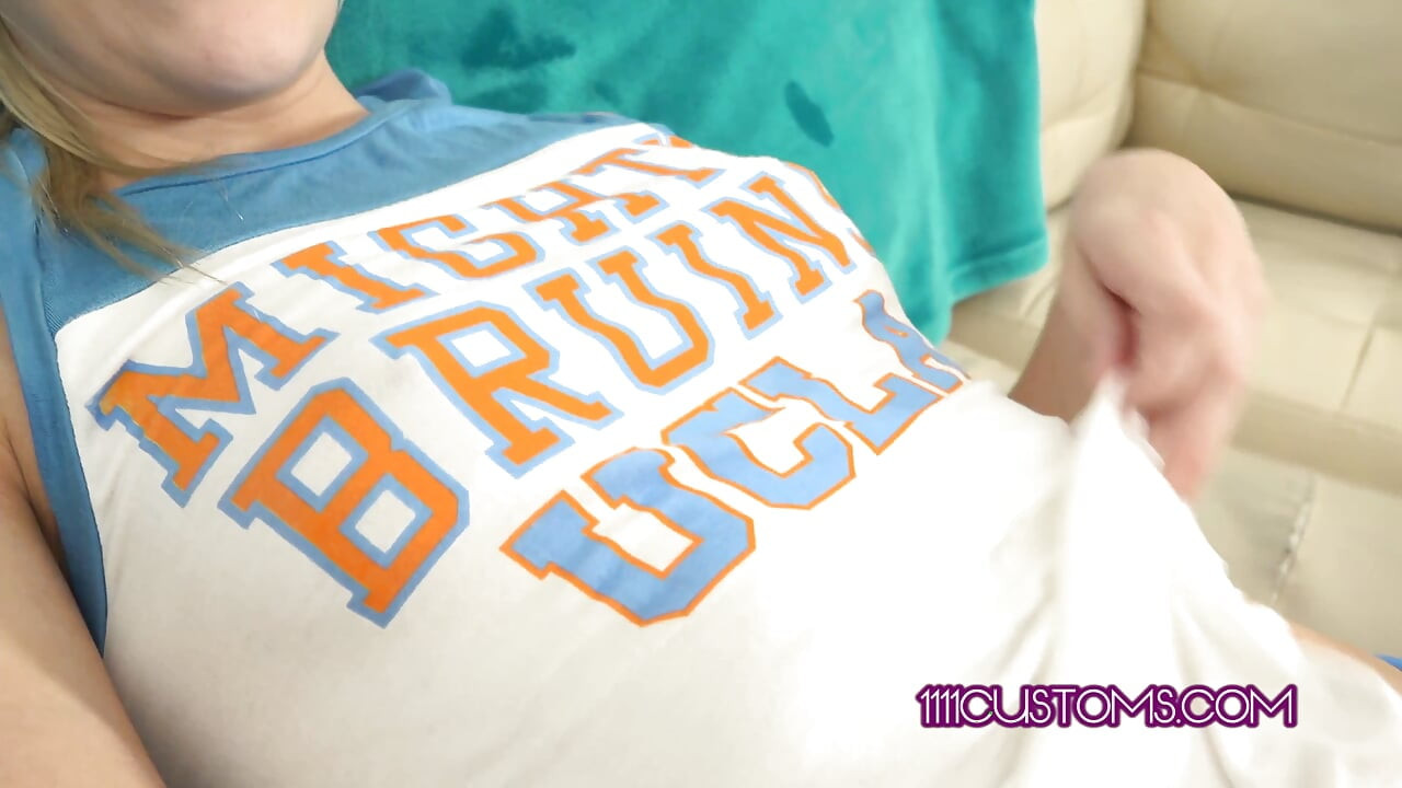 Naughty track girl Kenna James stuffs her panties for her stepdad