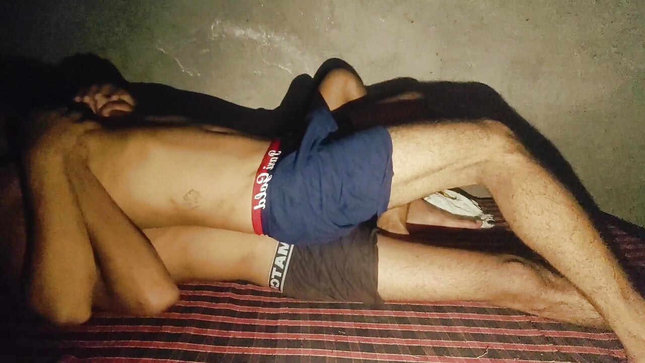 Munh mein aur Gand Mein land Bada land dalkar ki chudai Dost ne