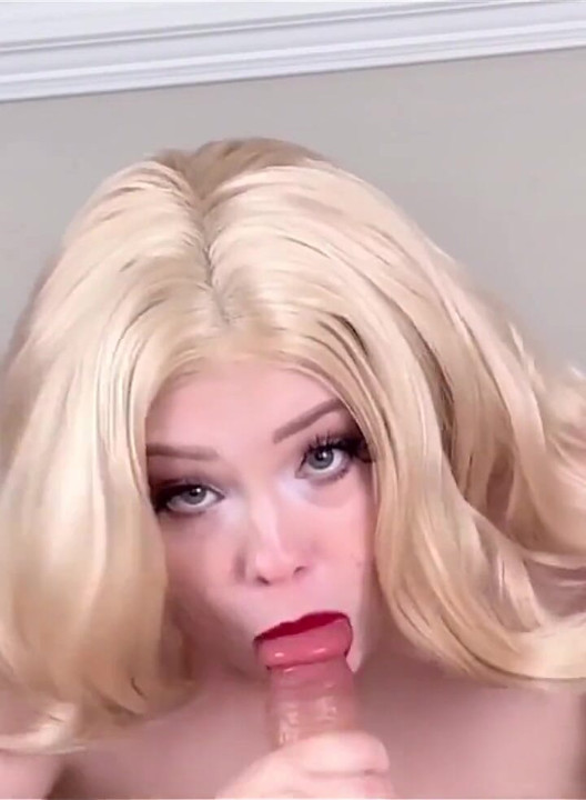 Blonda ta