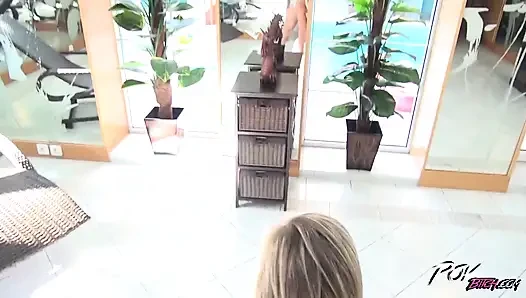 Tante girang sange rela ngentot pov demi tetangganya yang lebih muda