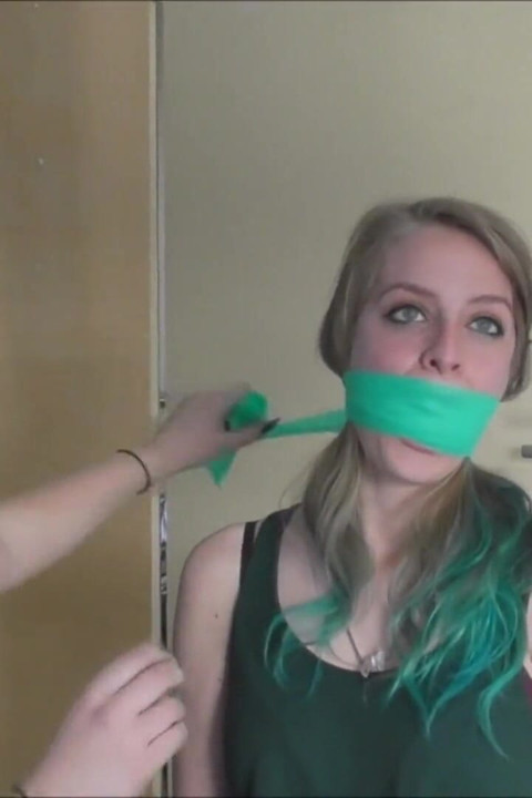 Luna Grey & Violet Haze - gag party HD