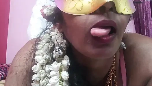 Hintli güzel sari yenge terziyi sikiyor, Telugu edepsizce konuşuyor. Tailor Sex.