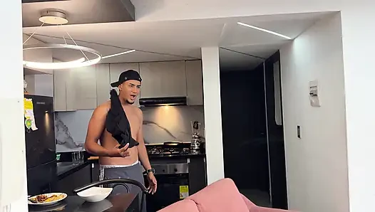 While my husband's cuckold makes lunch Latina slut gets fucked by stranger until he cums in her pussy