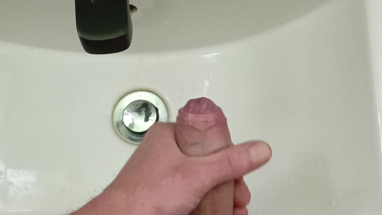 The young father went to the toilet to powder his nose.