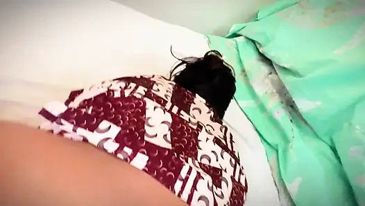 Gadis kantor hot turki dengan pantat dan toket besar lagi ngidam dientot sama teman kantornya