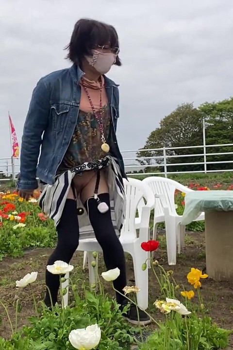 No. 195 Exposing My Pussy in a Flower Field