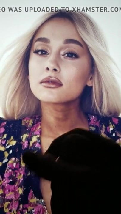 Ariana Grande 6