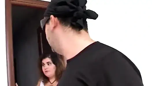 Две итальянские женщины отшпилили в горячей оргии свингеров