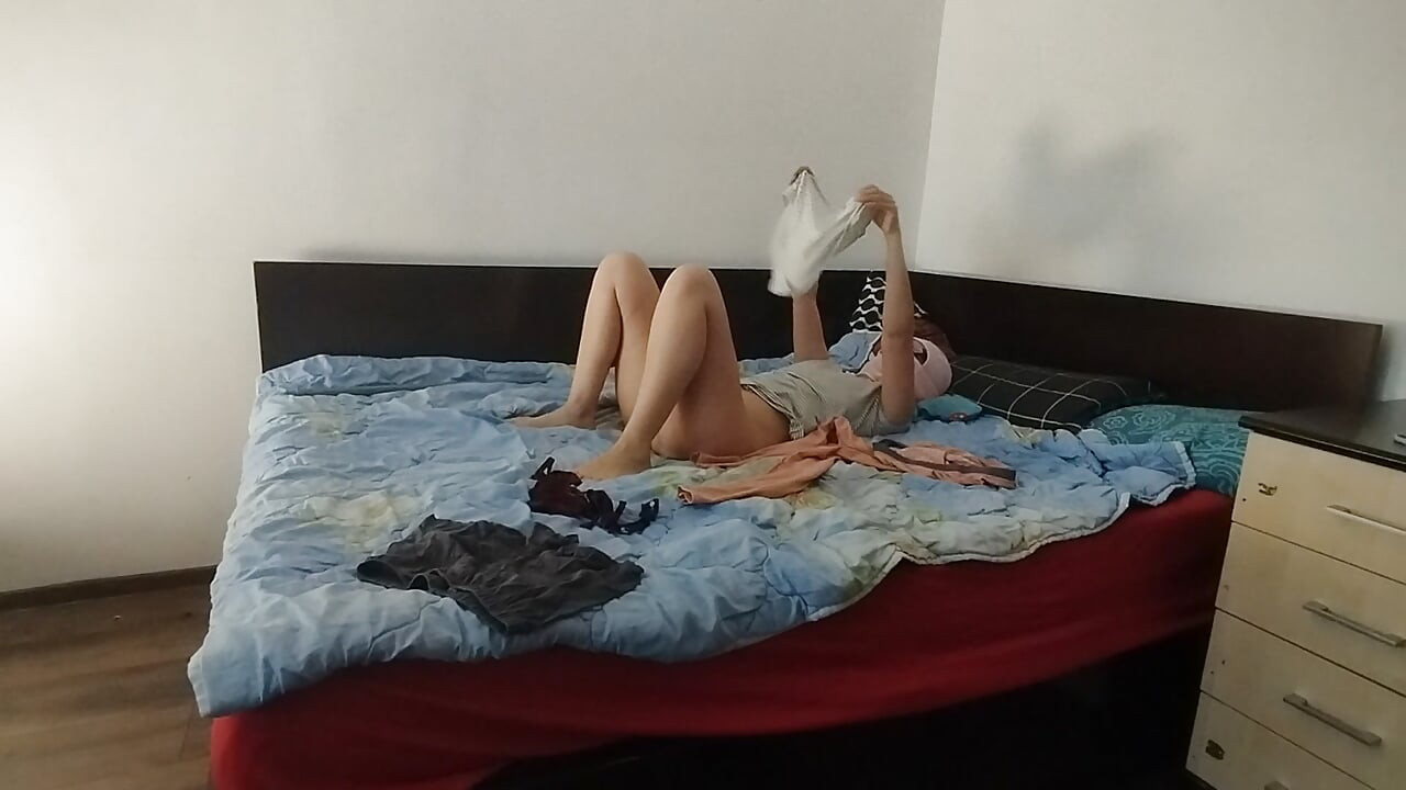 Foreplay in the bedroom with an amateur couple. Crazy sex in the bedroom with a hot amateur couple.