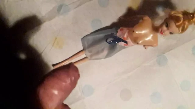Slow motion piss