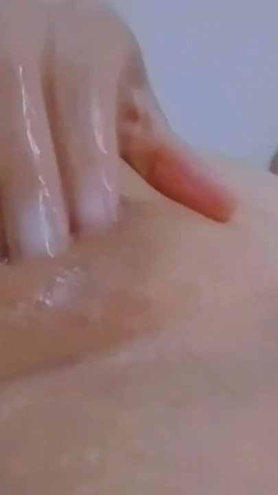 Liếm lưỡi vào puchita của dulceivanka | Clip 1