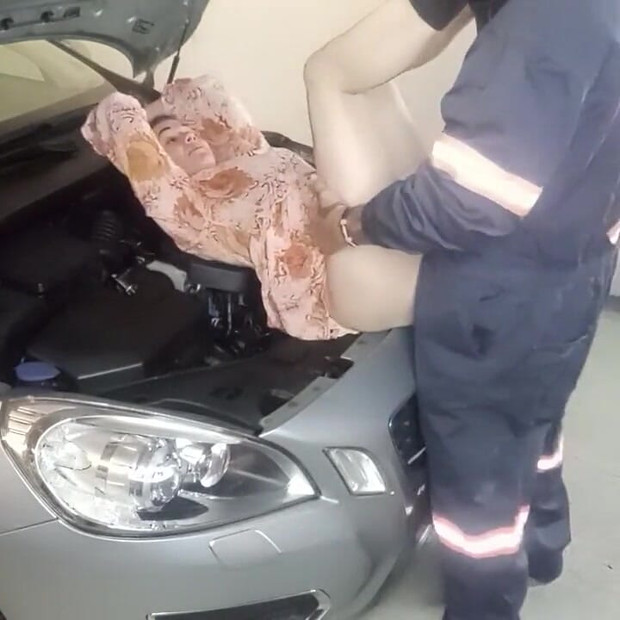 Bir adamın yemesi gereken para veya et