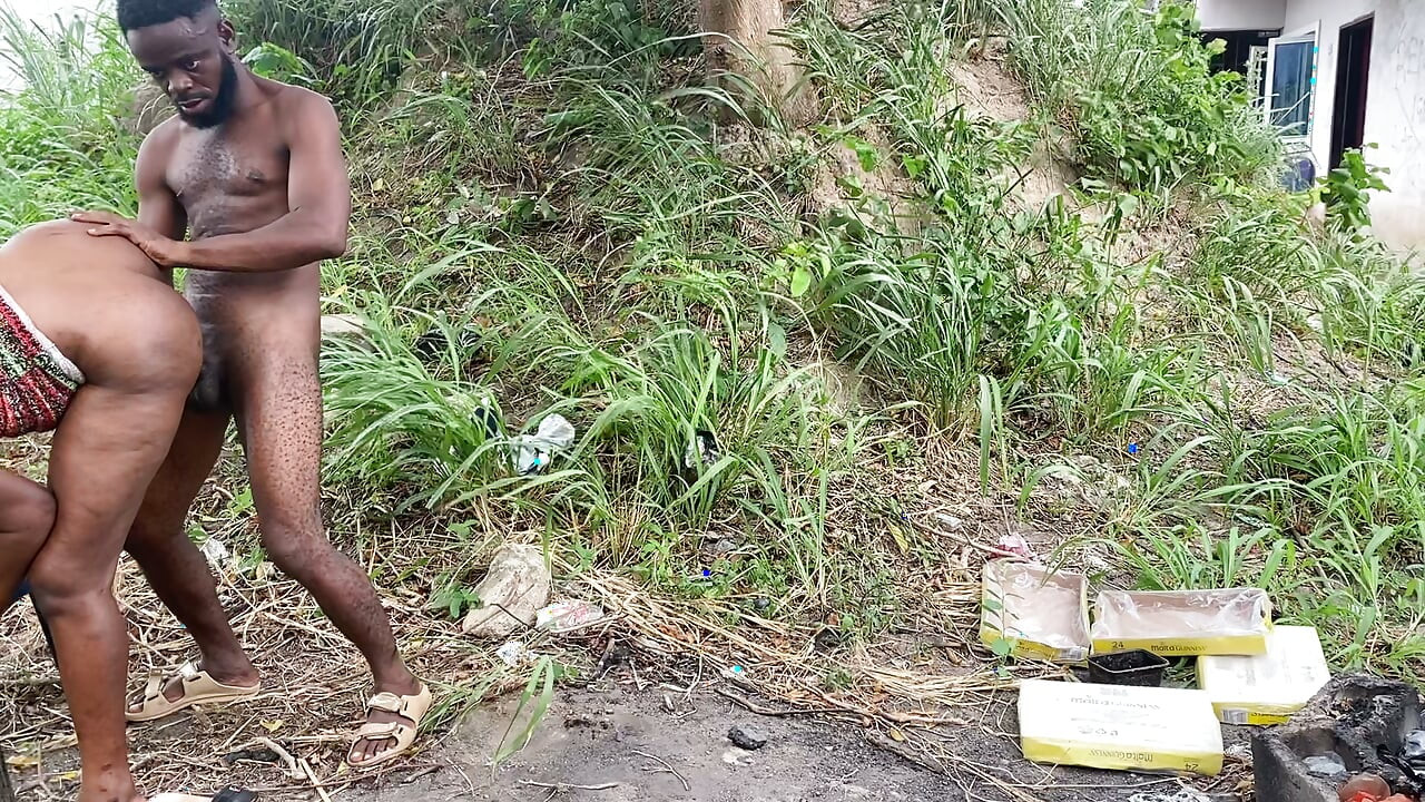 Went on a Road Trip with My Man Then I Decided to Pee in the Bush Thats How My Man Started Fucking Me Right in the Bush