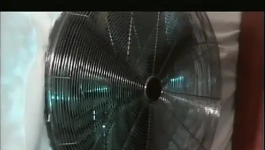 Cewek sange ini pengen banget dientot habis-habisan sama kontol besar setiap hari