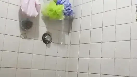 Benimle duşa gel