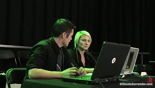 Bearbeitete Version von 19. August Live Halbfinale spiel