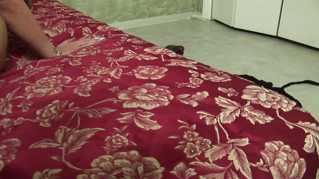 Horny stepmom can't wait to suck hunk's cock in her living room