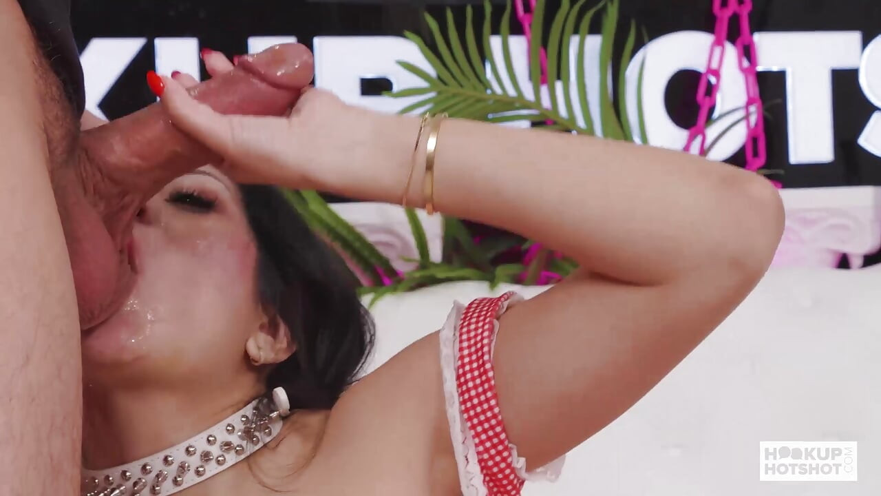 Cami Strellas Big Bouncy Tits Wrap Around And Stroke My Hard Cock