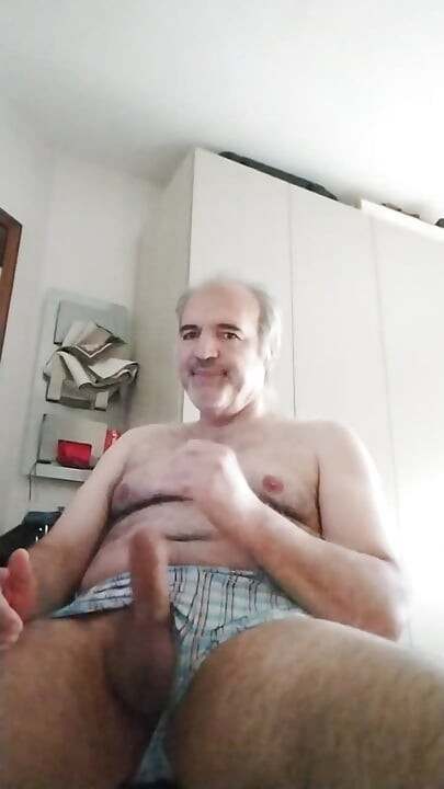 Drkaj svoj kurac da istinski uživaš u svom kratkom životu