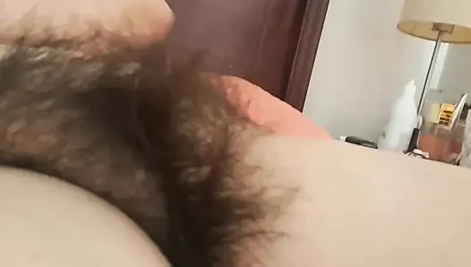 Annenin vajinası çok tüylü ve kalın